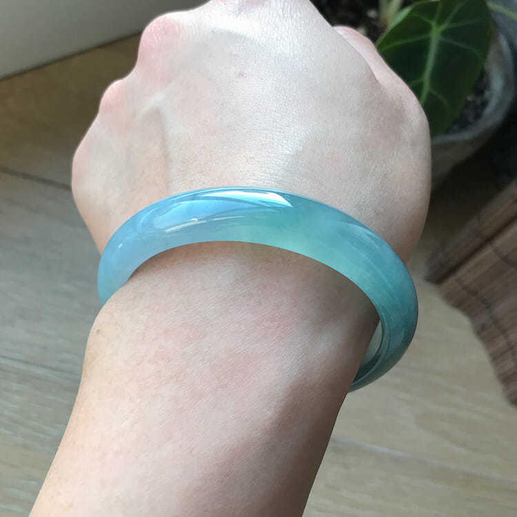 Jade Chalcedony Sea Blue Treasure Narrow Bracelet