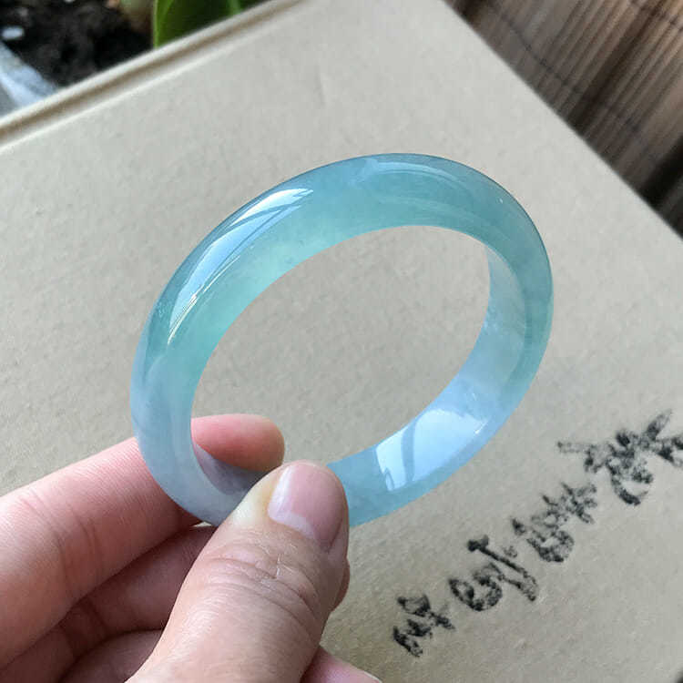 Jade Chalcedony Sea Blue Treasure Narrow Bracelet